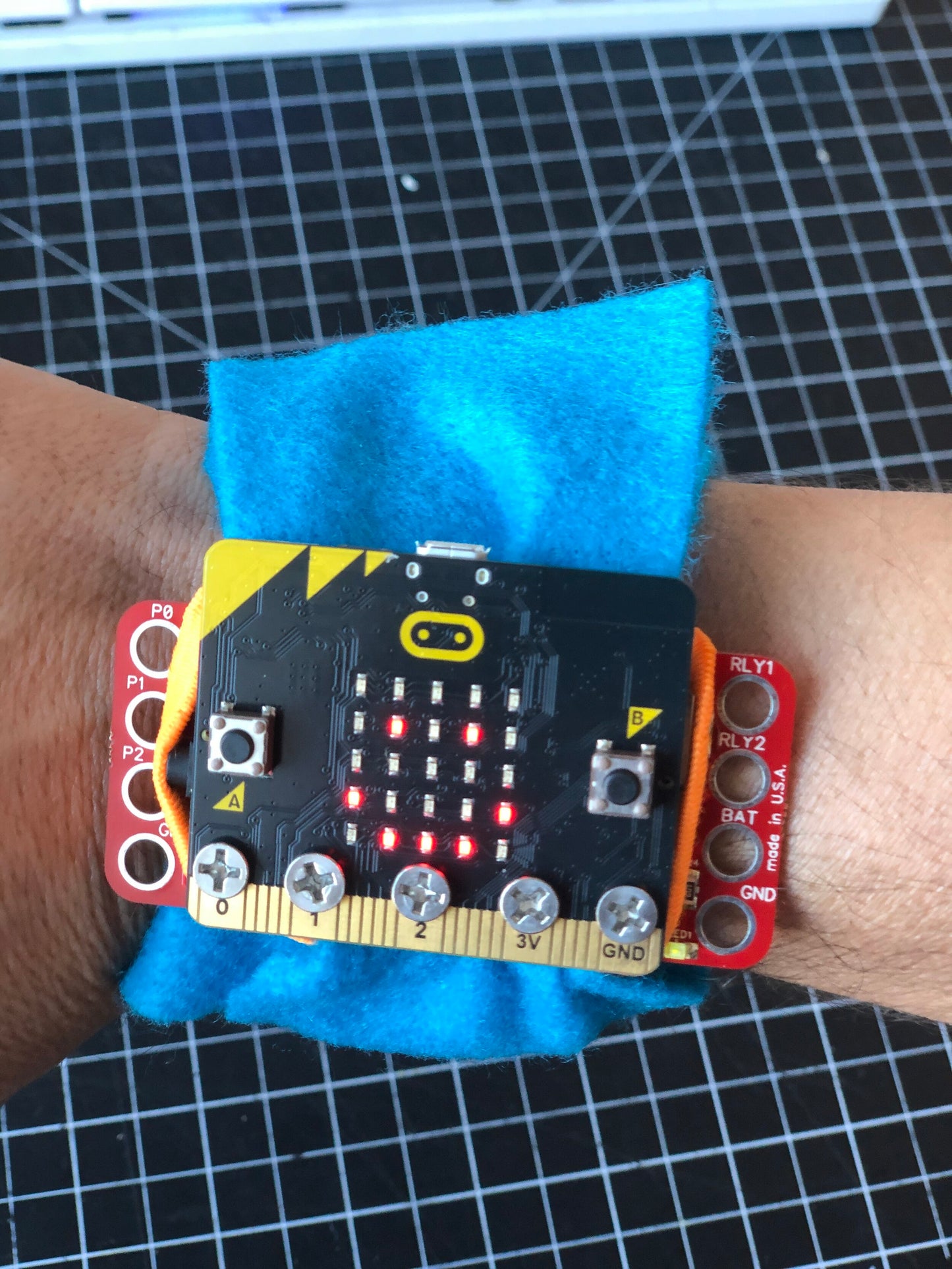 bit:buddy - (5mm posts- V1 micro:bit only)